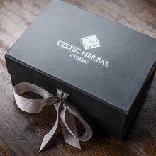 Load image into Gallery viewer, Celtic Herbal - Uplifting Gift Box (Mandarin, Lime & Basil)